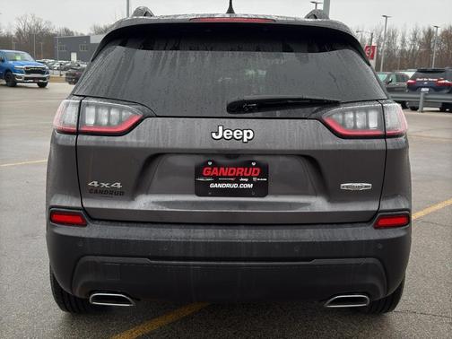 2022 Jeep Cherokee Latitude Lux