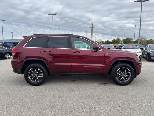 2019 Jeep Grand Cherokee Laredo E