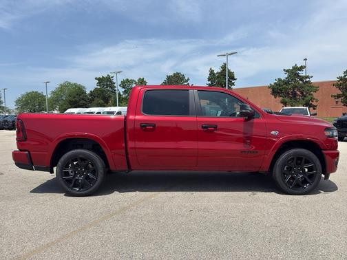 Molten Red Pearlcoat 2026 RAM 1500 Laramie
