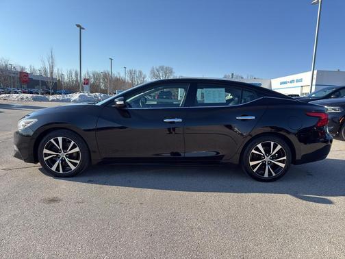 Super Black 2018 Nissan Maxima 3.5 SV