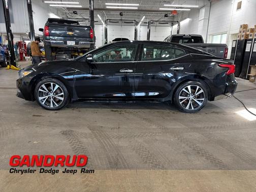 Super Black 2018 Nissan Maxima 3.5 SV