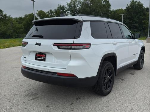 2025 Jeep Grand Cherokee L Laredo