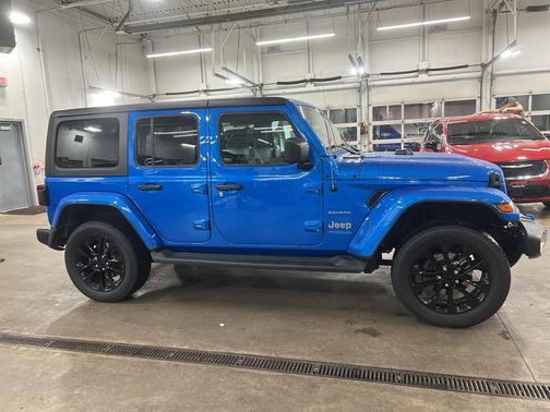 2022 Jeep Wrangler Unlimited 4xe Sahara