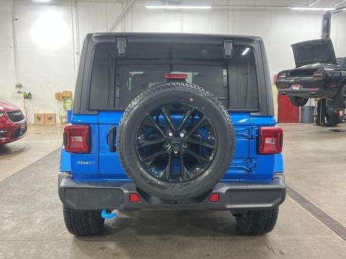 2022 Jeep Wrangler Unlimited 4xe Sahara