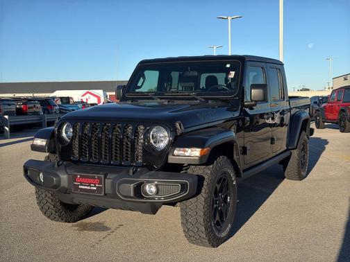 2021 Jeep Gladiator Sport