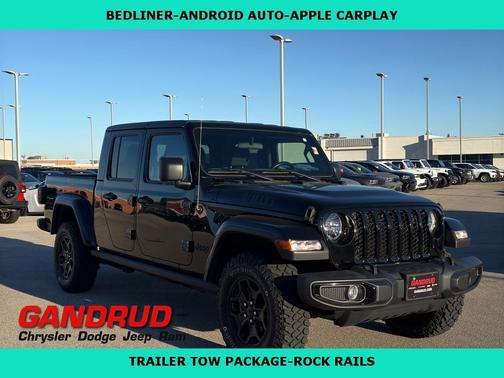 2021 Jeep Gladiator Sport