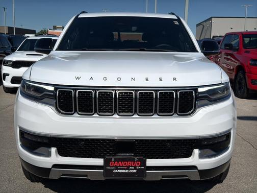 Bright White Clearcoat 2024 Jeep Wagoneer Series II