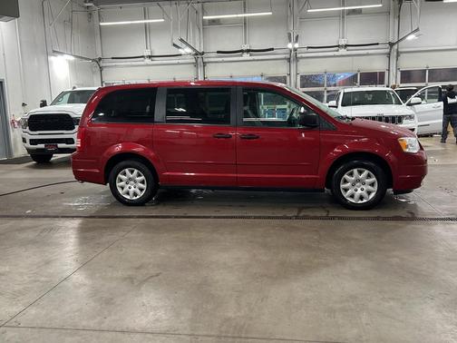 2008 Chrysler Town & Country LX