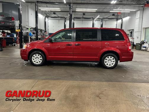 2008 Chrysler Town & Country LX