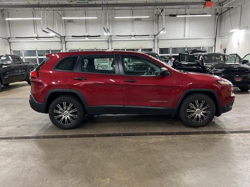 2015 Jeep Cherokee Sport
