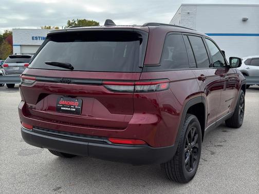 2024 Jeep Grand Cherokee Laredo