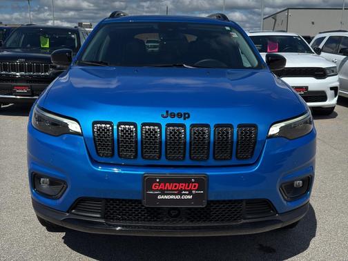 2023 Jeep Cherokee Altitude Lux