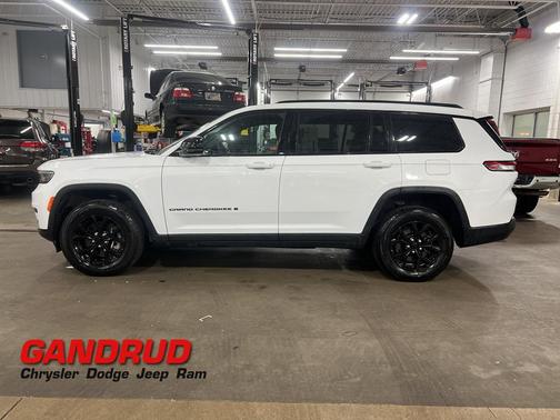 2024 Jeep Grand Cherokee L Laredo