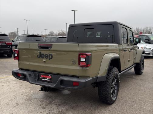 2026 Jeep Gladiator Sport