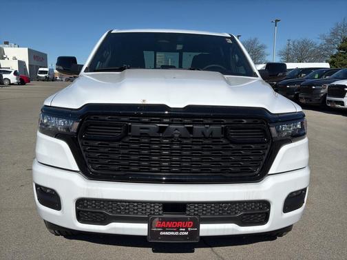 Bright White Clearcoat 2026 RAM 1500 Big Horn