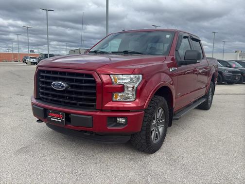 Ruby Red Metallic Tinted Clearcoat 2016 Ford F-150 XLT