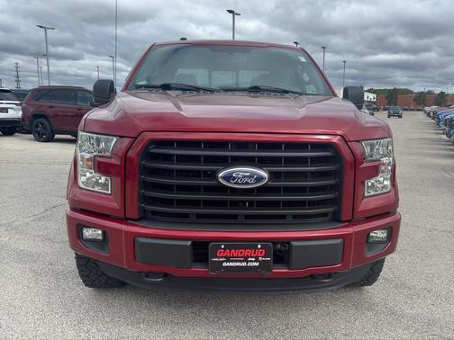 Ruby Red Metallic Tinted Clearcoat 2016 Ford F-150 XLT