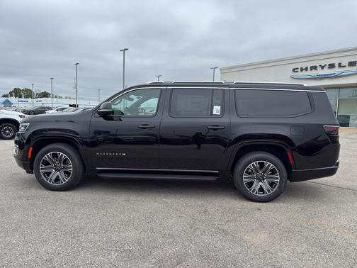 2025 Jeep Wagoneer L Base