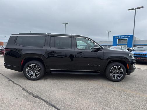 2025 Jeep Wagoneer L Base