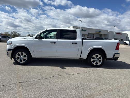 Bright White Clearcoat 2026 RAM 1500 Big Horn