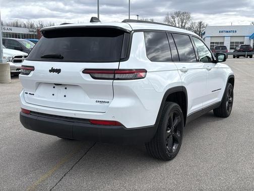 2023 Jeep Grand Cherokee L Laredo