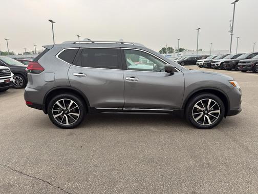 2020 Nissan Rogue SL