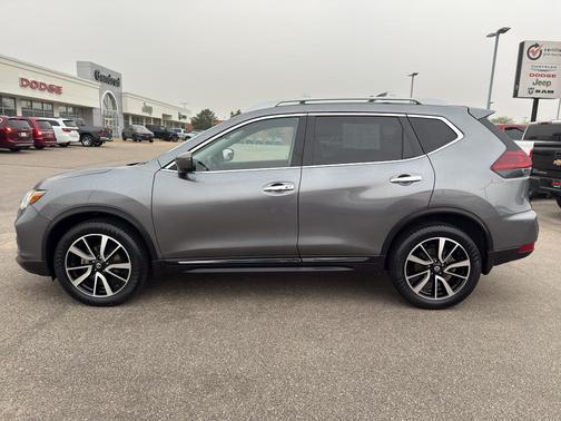 2020 Nissan Rogue SL