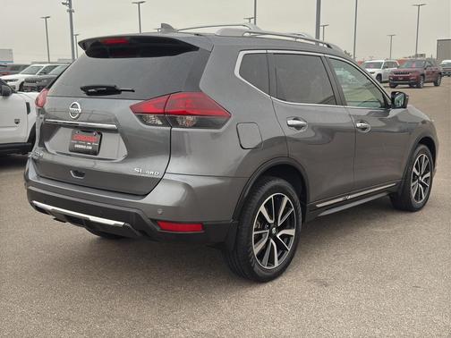 2020 Nissan Rogue SL