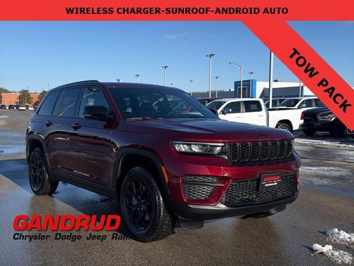 2025 Jeep Grand Cherokee Laredo