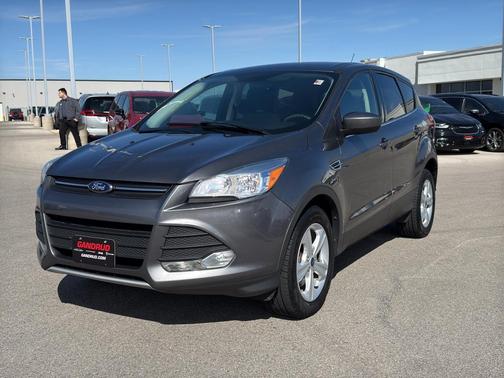 Sterling Gray Metallic 2014 Ford Escape SE