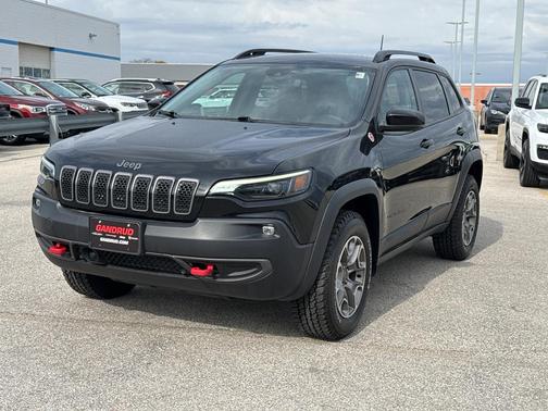 2022 Jeep Cherokee Trailhawk