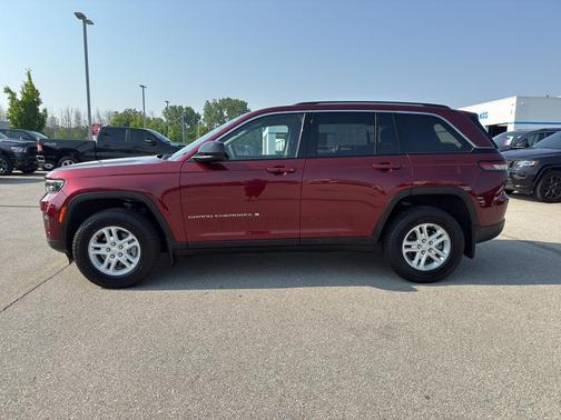 2023 Jeep Grand Cherokee Laredo