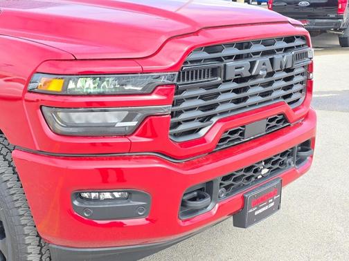 Molten Red Pearlcoat 2026 RAM 2500 Big Horn