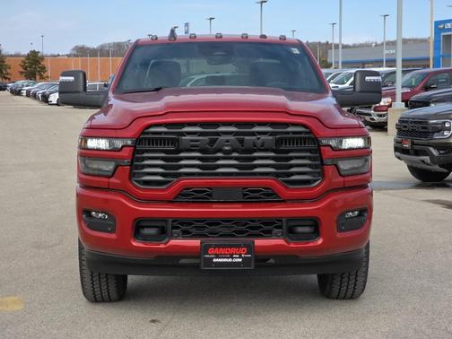 Molten Red Pearlcoat 2026 RAM 2500 Big Horn