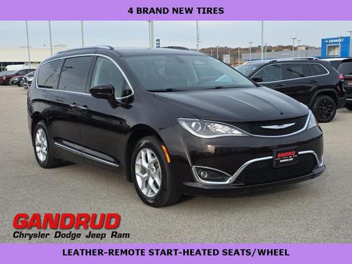 2018 Chrysler Pacifica Touring-L