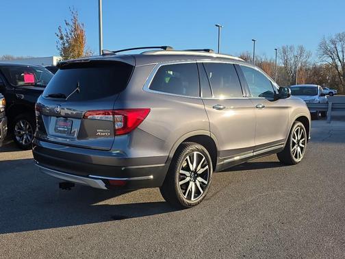 2021 Honda Pilot Touring 7-Passenger
