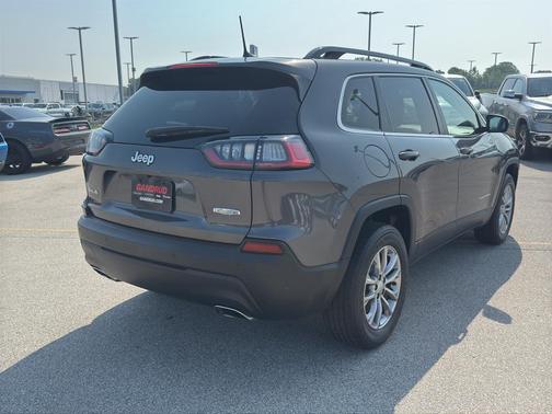 2022 Jeep Cherokee Latitude Lux