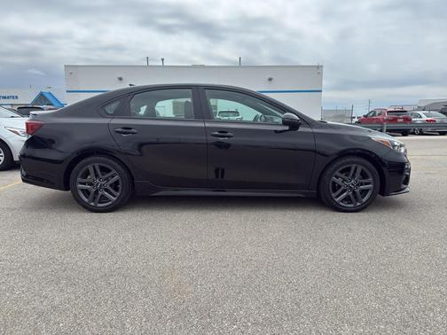 2021 Kia Forte GT-Line