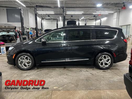 2022 Chrysler Pacifica Limited