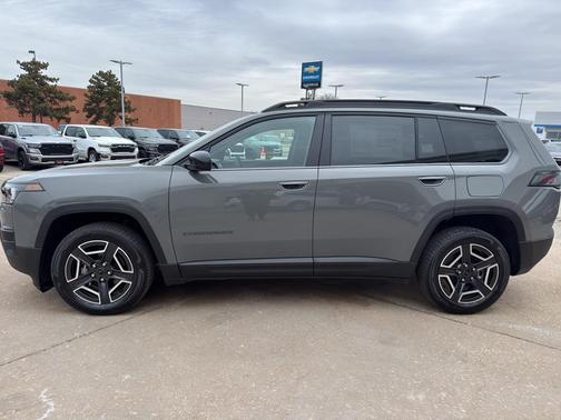 2026 Jeep Cherokee LAREDO/LIMITED