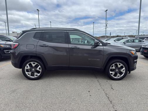 Granite Crystal Clearcoat Metallic 2019 Jeep Compass Limited