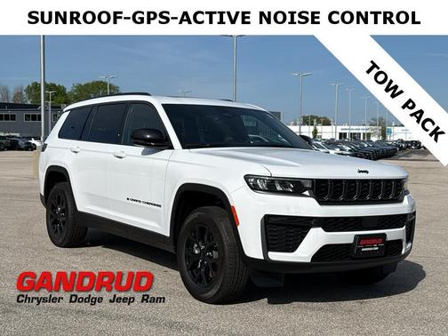 Bright White Clearcoat 2026 Jeep Grand Cherokee L Laredo