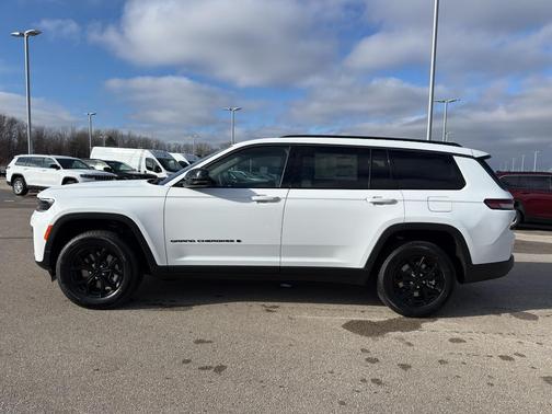 2026 Jeep Grand Cherokee L Laredo