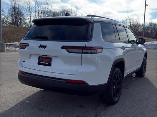 2026 Jeep Grand Cherokee L Laredo