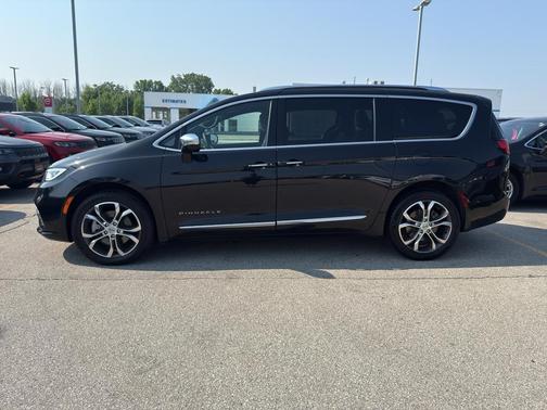 2022 Chrysler Pacifica Pinnacle