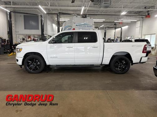 Bright White Clearcoat 2023 RAM 1500 Laramie