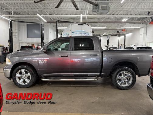Granite Crystal Clearcoat Metallic 2019 RAM 1500 Classic Big Horn