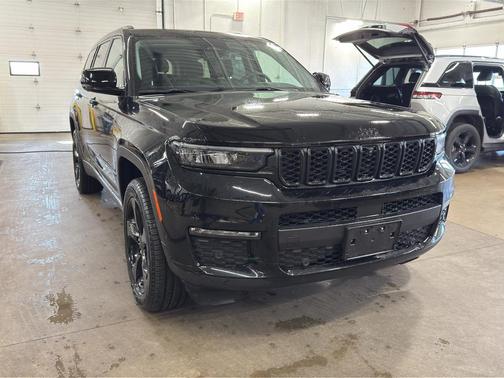 Diamond Black 2023 Jeep Grand Cherokee L Limited