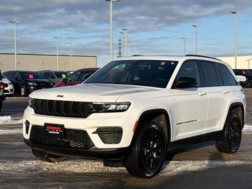 2024 Jeep Grand Cherokee Laredo