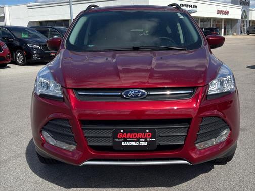 Ruby Red Metallic Tinted Clearcoat 2016 Ford Escape SE